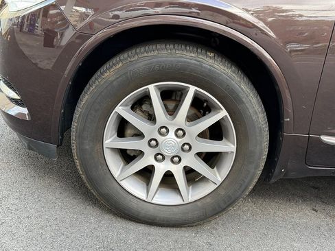 Used 2017 Buick Enclave Leather image 13