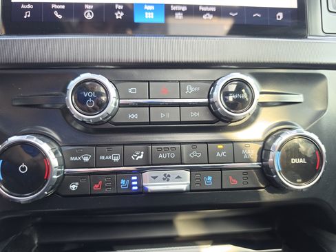 Used 2026 Ford F350 Platinum AWD/4WD image 34