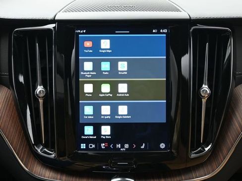 Used 2023 Volvo XC60 B5 Ultimate w/ Climate Package image 20