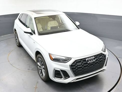 Used 2023 Audi Q5 2.0T Premium Plus w/ Premium Plus Package AWD/4WD image 43