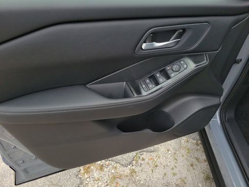 New 2026 Nissan Rogue SV FWD image 20