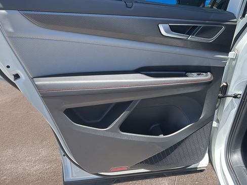 New 2026 Volkswagen Atlas Peak Edition AWD/4WD image 14