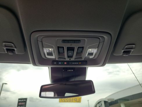 Used 2024 GMC Sierra 1500 SLT w/ SLT Premium Package AWD/4WD image 30