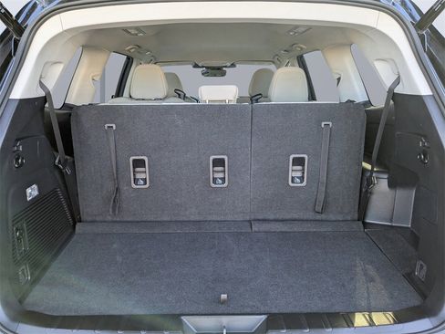 Certified 2024 Subaru Ascent Premium w/ Convenience Package image 12