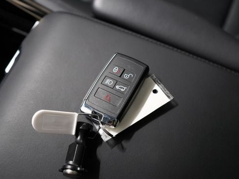 Used 2025 Land Rover Range Rover Sport Dynamic SE AWD/4WD image 27