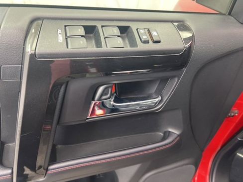 Used 2024 Toyota 4Runner TRD Off-Road Premium image 13