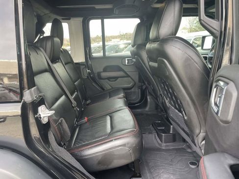 Certified 2023 Jeep Wrangler Unlimited Rubicon w/ Xtreme 35 Tire Package image 18