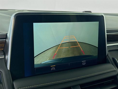 Used 2024 Chevrolet Tahoe Premier image 15