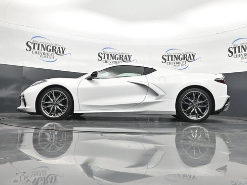Used 2024 Chevrolet Corvette Stingray Preferred Cpe w/ Stealth Interior Trim Package RWD image 29