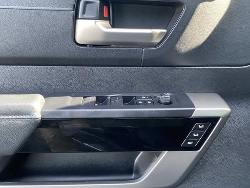 Used 2023 Toyota Tundra Limited image 29