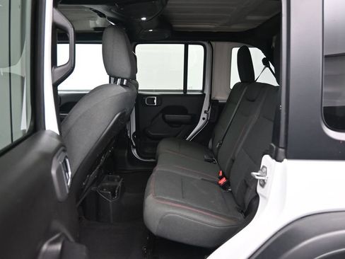 Used 2025 Jeep Wrangler Unlimited Rubicon AWD/4WD image 25