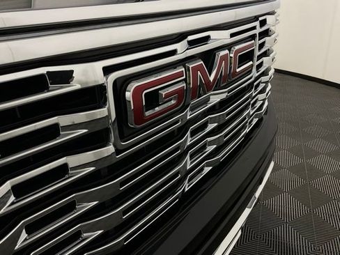 Used 2024 GMC Sierra 1500 Denali w/ Denali Reserve Package AWD/4WD image 11