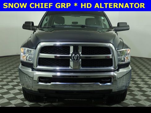 Used 2017 RAM 2500 Tradesman w/ Chrome Appearance Group image 7
