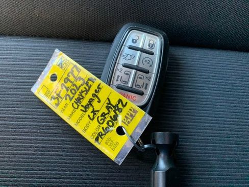 Used 2023 Chrysler Voyager LX FWD image 38