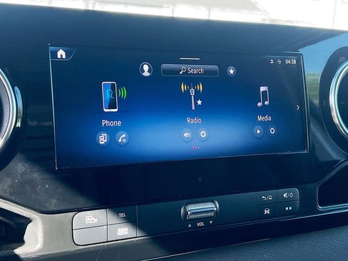 Used 2025 Mercedes-Benz Sprinter 2500 image 28