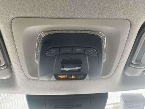 Certified 2025 Toyota Corolla Cross XLE AWD/4WD image 33
