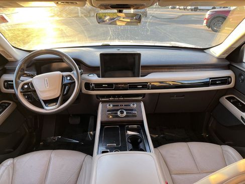 Used 2020 Lincoln Aviator Reserve w/ Equipment Group 201A image 13