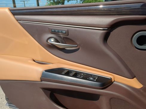 Used 2021 Lexus ES 350 w/ Premium Package FWD image 12