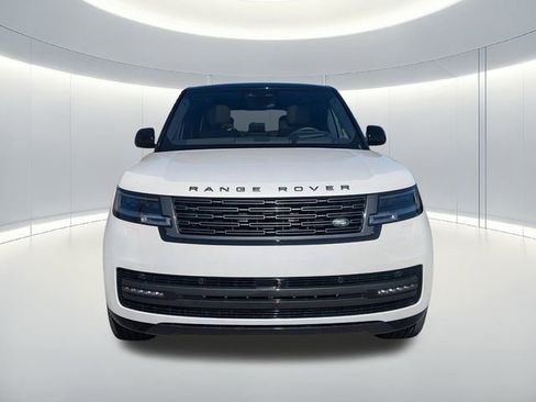 Used 2025 Land Rover Range Rover Long Wheelbase SE image 3
