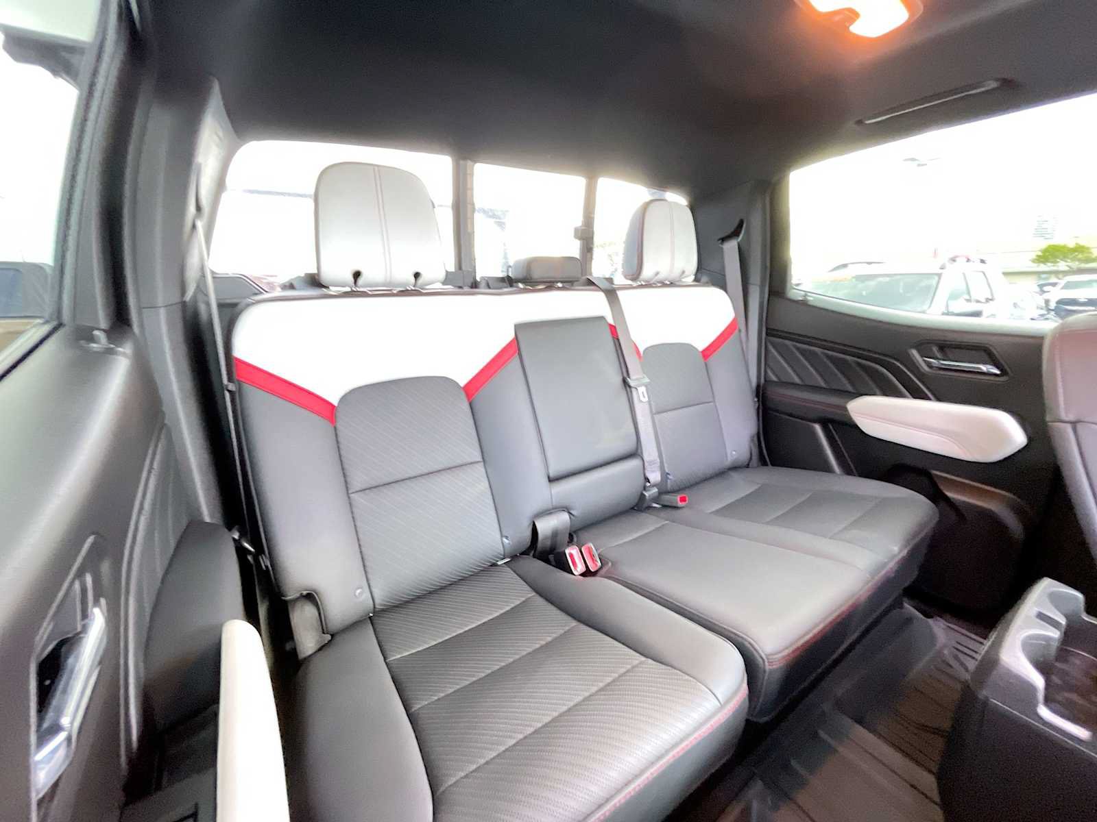 Used 2024 GMC Canyon AT4X w/ AT4X AEV Edition AWD/4WD image 21