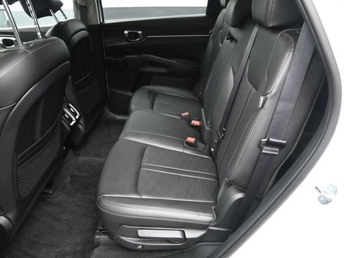 Certified 2026 Kia Sorento S FWD image 29