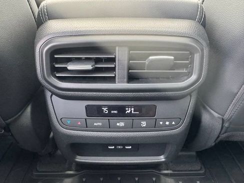 Used 2025 Honda Pilot Touring image 20