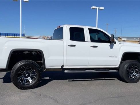 Used 2016 GMC Sierra 2500 4x4 Double Cab image 2