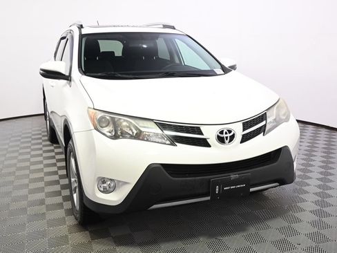 Used 2014 Toyota RAV4 XLE AWD/4WD image 6