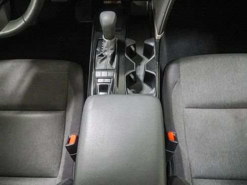 Used 2025 Toyota Camry LE AWD/4WD image 32