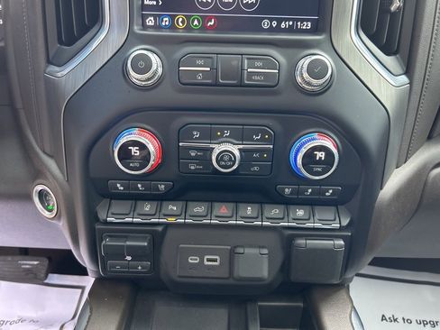 Used 2022 GMC Sierra 3500 Denali w/ Denali Ultimate Package image 31