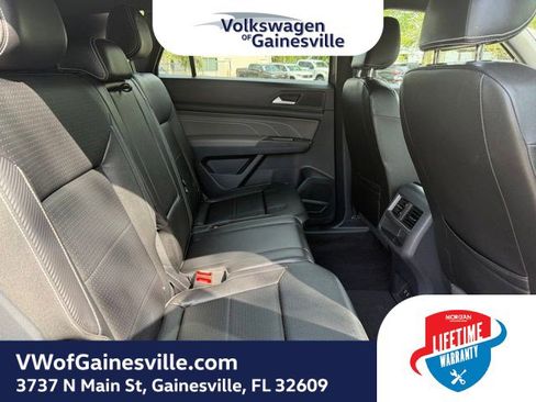 Used 2023 Volkswagen Atlas Cross Sport SE FWD image 8