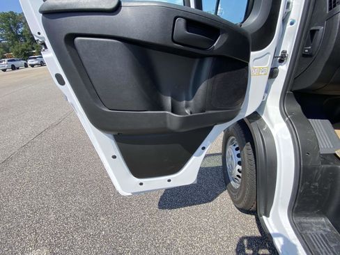 New 2025 RAM ProMaster 1500 w/ Convenience Group image 19