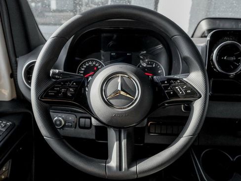 Used 2026 Mercedes-Benz Sprinter 2500 image 15