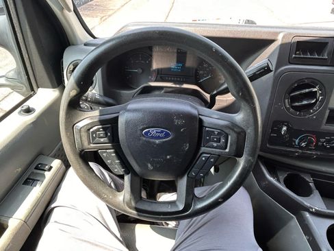 Used 2022 Ford E-350 and Econoline 350 Super Duty w/ Power Windows & Locks Group RWD image 19