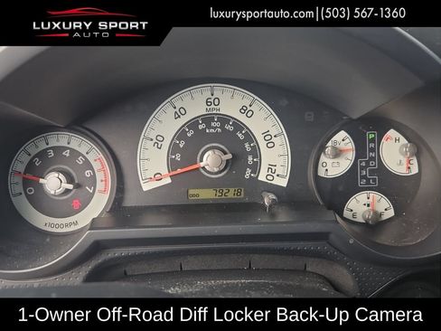 Used 2012 Toyota FJ Cruiser 4WD w/ Convenience Pkg image 9