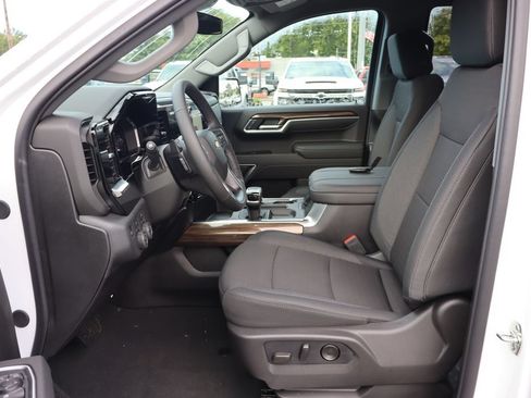 New 2026 Chevrolet Silverado 1500 LT w/ Convenience Package II AWD/4WD image 6