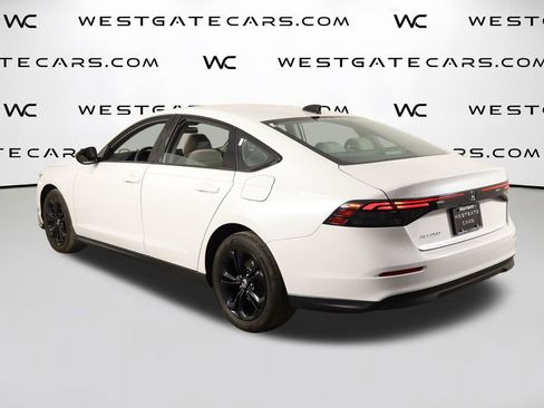 Used 2025 Honda Accord SE image 40