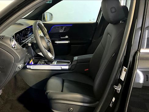 New 2026 Mercedes-Benz GLB 250 4MATIC image 13