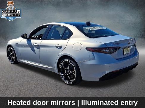 Used 2025 Alfa Romeo Giulia AWD image 7
