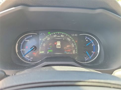 Used 2025 Toyota RAV4 LE image 16