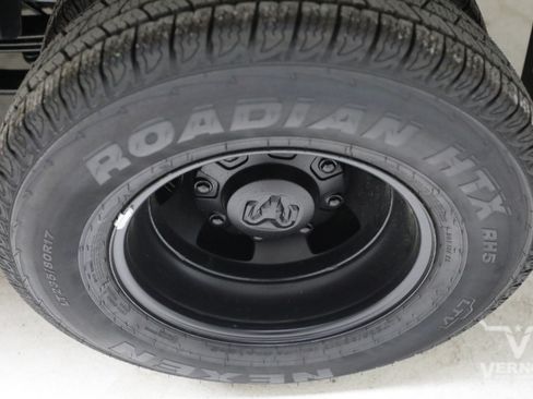 New 2026 RAM 3500 Tradesman AWD/4WD image 32