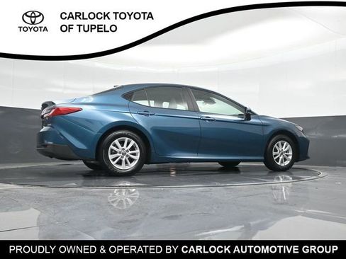 Used 2025 Toyota Camry LE image 30