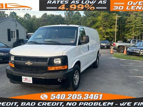 Used 2017 Chevrolet Express 2500 image 1