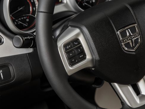 Used 2015 Dodge Journey SXT w/ Flexible Seating Group FWD image 50