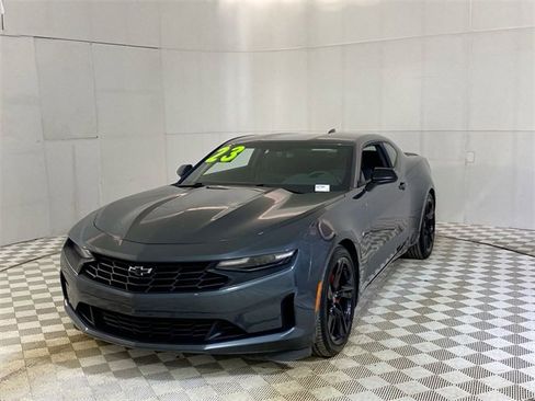 Used 2023 Chevrolet Camaro LT w/ Technology Package image 14