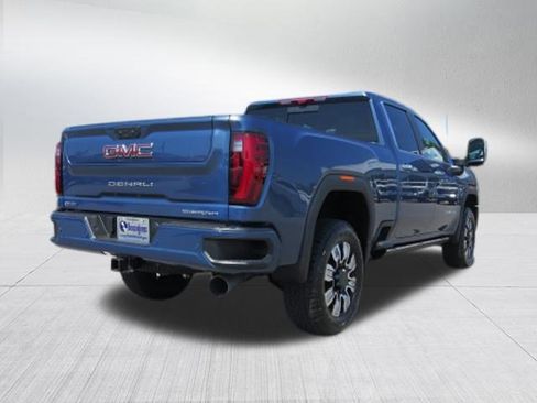 New 2025 GMC Sierra 2500 Denali w/ Denali Reserve Package image 3
