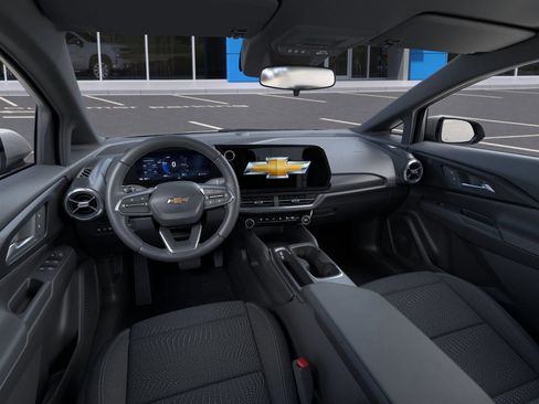 New 2026 Chevrolet Equinox EV LT w/ Comfort Package image 34