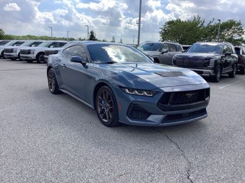 Used 2024 Ford Mustang GT Premium RWD image 3