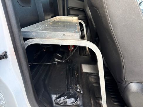 Used 2022 Chevrolet Colorado LT w/ Fleet Safety Package image 19