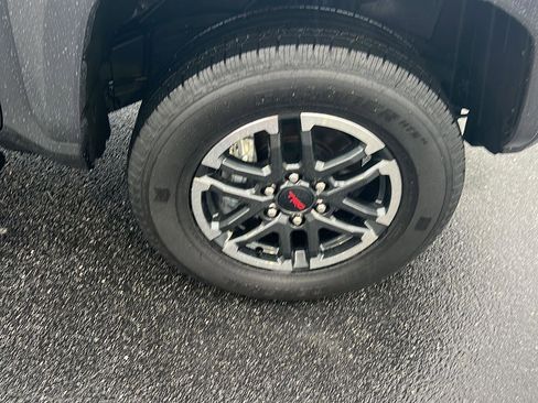 Certified 2025 Toyota Tacoma TRD Sport image 40